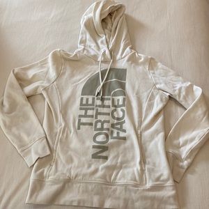 Woman’s North Face Hoodie size M
